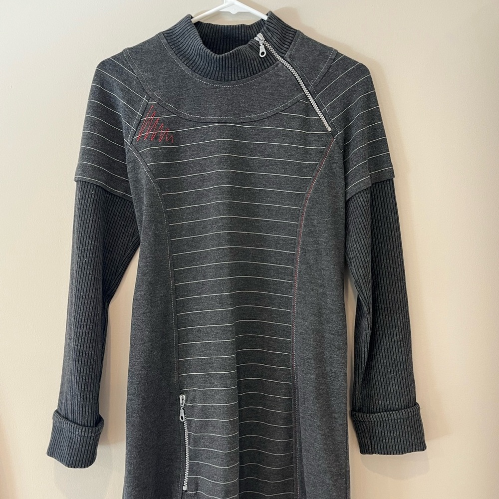 Bali Women's Charcoal Zip-Up Sweater